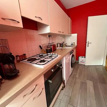 Le Tailly - 4 People - Station - Center Apartman *
